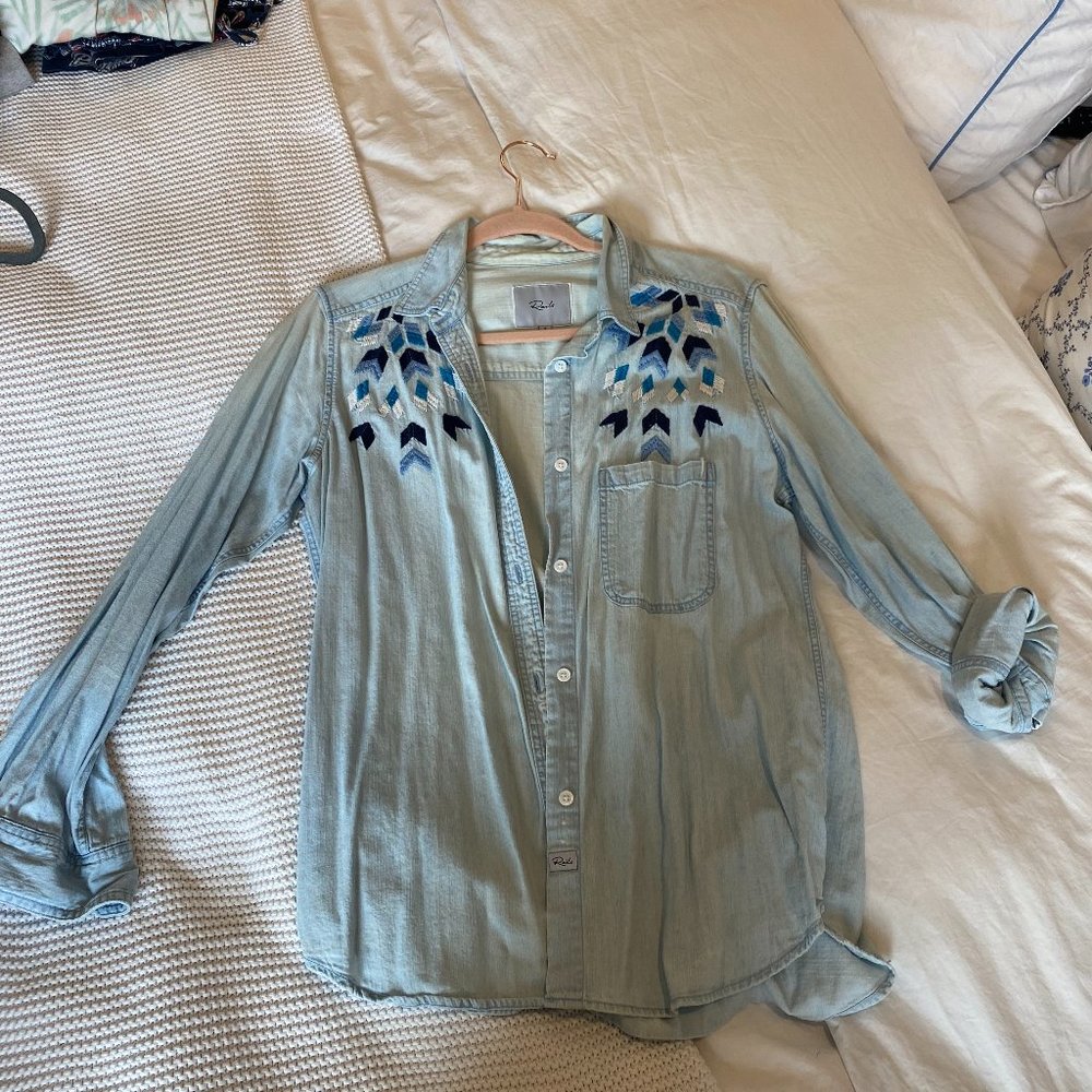 Rails button down